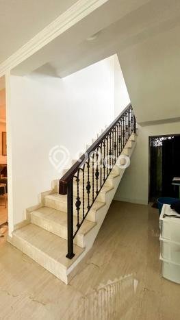 Rumah Elit Modern Siap Huni di Antasari Jakarta Selatan Rumah Elit Modern Siap Huni di Antasari Jakarta Selatan