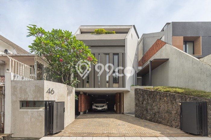 For Sale! Luxury House LT 230m2 Desain Modern di Cipete For Sale! Luxury House LT 230m2 Desain Modern di Cipete