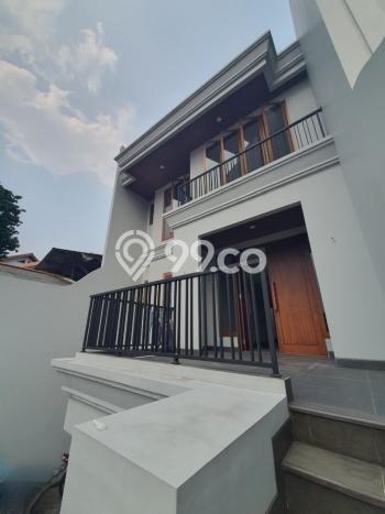 Rumah Elit Modern Tanpa Renovasi di Cipete Jakarta Selatan Rumah Elit Modern Tanpa Renovasi di Cipete Jakarta Selatan