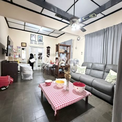 Siap Huni Rumah Mewah 3 Kamar di Kebayoran Baru Dekat ke Mana Pun Siap Huni Rumah Mewah 3 Kamar di Kebayoran Baru Dekat ke Mana Pun