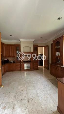 Sewa Rumah Strategis LT 1200m2 / LB 650m2 di Kemang, Jakarta Selatan Sewa Rumah Strategis LT 1200m2 / LB 650m2 di Kemang, Jakarta Selatan
