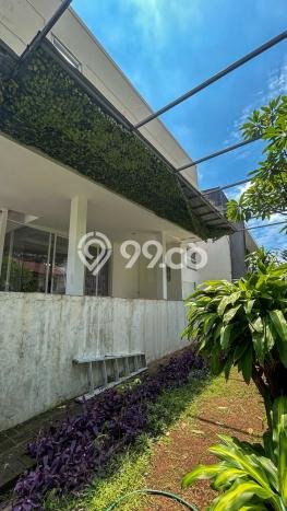 Rumah Elit Modern Tanpa Renovasi di Pondok Indah Jakarta Selatan Rumah Elit Modern Tanpa Renovasi di Pondok Indah Jakarta Selatan