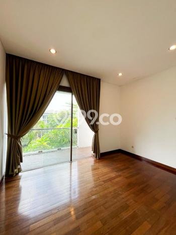 Hunian Mewah LB 500m2 Siap Pakai Desain Elegan di Pejaten, Jakarta Selatan Hunian Mewah LB 500m2 Siap Pakai Desain Elegan di Pejaten, Jakarta Selatan