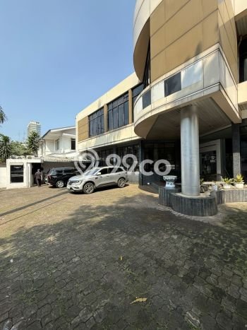 Rumah Eksklusif Siap Huni LT 945m2 di Kebayoran Baru, Jakarta Selatan Rumah Eksklusif Siap Huni LT 945m2 di Kebayoran Baru, Jakarta Selatan