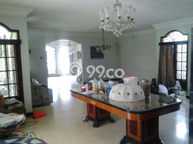 Disewakan! Rumah 4 Kamar Tidur &
2 Kamar Mandi di Senopati, Jakarta Selatan Disewakan! Rumah 4 Kamar Tidur &
2 Kamar Mandi di Senopati, Jakarta Selatan