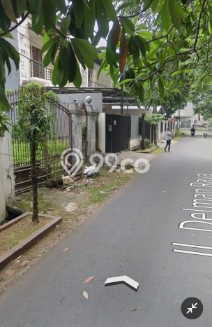 Tanah Dijual Lokasi Strategis di Jakarta Selatan dengan Luas 220m2 Tanah Dijual Lokasi Strategis di Jakarta Selatan dengan Luas 220m2