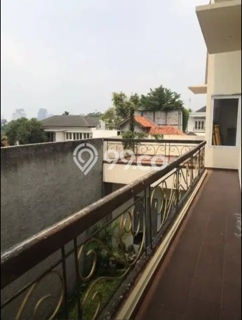 Jual Cepat Hunian Mewah Klasik di Jakarta Selatan Jual Cepat Hunian Mewah Klasik di Jakarta Selatan