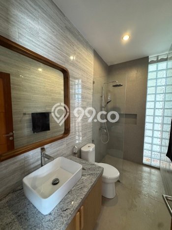 Disewakan! Rumah 2 Kamar Tidur &
2 Kamar Mandi di Renon, Denpasar Disewakan! Rumah 2 Kamar Tidur &
2 Kamar Mandi di Renon, Denpasar