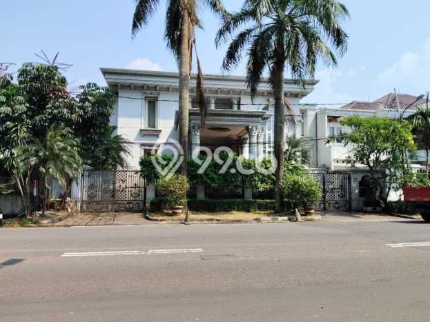 Rumah Mewah LB 480m2 Siap Pakai Desain Elegan di Pondok Indah, Jakarta Selatan Rumah Mewah LB 480m2 Siap Pakai Desain Elegan di Pondok Indah, Jakarta Selatan