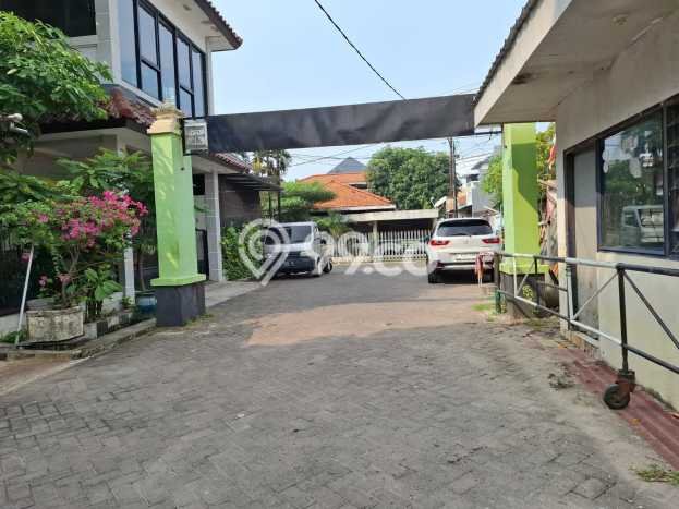 Tanah Dijual Lokasi Strategis di Surabaya dengan Luas 301m2 Tanah Dijual Lokasi Strategis di Surabaya dengan Luas 301m2