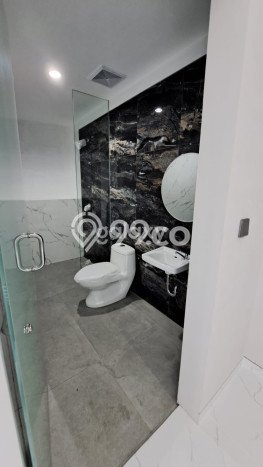 Dijual Rumah Mewah Elegan Dengan View Cantik di Citraland, Surabaya Dijual Rumah Mewah Elegan Dengan View Cantik di Citraland, Surabaya