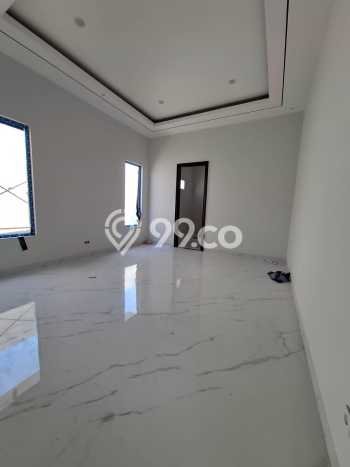 Rumah Luxury Modern Tanpa Renovasi di Citraland Surabaya Rumah Luxury Modern Tanpa Renovasi di Citraland Surabaya