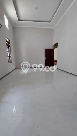 Dijual Cepat Rumah Bagus Siap Huni LB 200m2 di Wiyung, Surabaya Dijual Cepat Rumah Bagus Siap Huni LB 200m2 di Wiyung, Surabaya