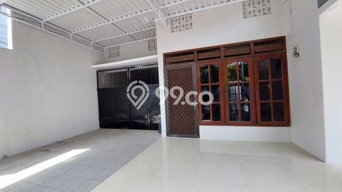 Dijual Cepat Rumah Bagus Siap Huni LB 200m2 di Wiyung, Surabaya Dijual Cepat Rumah Bagus Siap Huni LB 200m2 di Wiyung, Surabaya