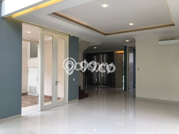Rumah Modern LB/LT 335m2/375m2 Siap Huni di Pakuwon Indah, Surabaya Rumah Modern LB/LT 335m2/375m2 Siap Huni di Pakuwon Indah, Surabaya