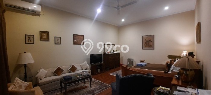 Rumah Eksklusif Dijual LT 585m2 di Cilandak, Jakarta Selatan Rumah Eksklusif Dijual LT 585m2 di Cilandak, Jakarta Selatan
