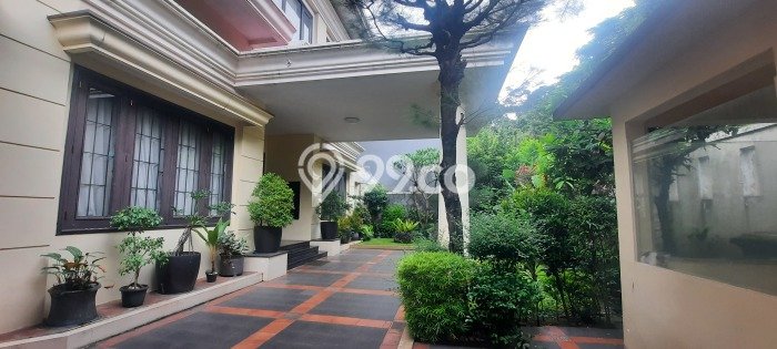 Rumah Eksklusif Dijual LT 585m2 di Cilandak, Jakarta Selatan Rumah Eksklusif Dijual LT 585m2 di Cilandak, Jakarta Selatan