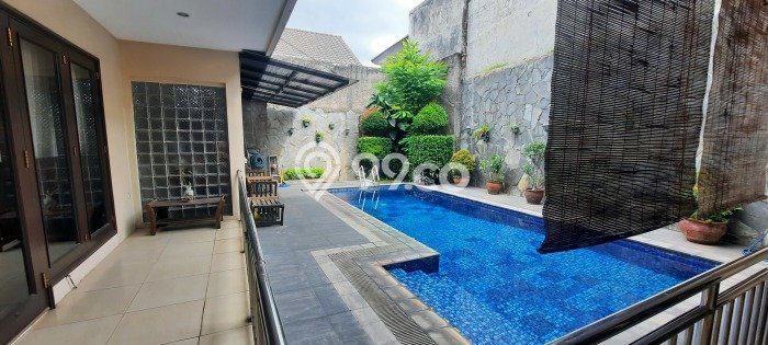 Rumah Eksklusif Dijual LT 585m2 di Cilandak, Jakarta Selatan Rumah Eksklusif Dijual LT 585m2 di Cilandak, Jakarta Selatan