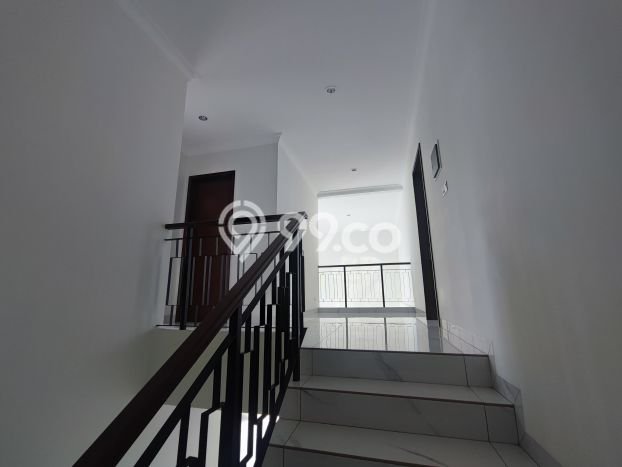 Rumah Siap Pakai di Summarecon Bogor, Bogor, LT 216m² LB 297m² Rumah Siap Pakai di Summarecon Bogor, Bogor, LT 216m² LB 297m²