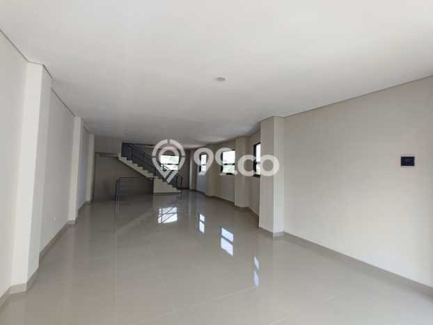 LOKASI PREMIUM! Ruko di Pajajaran, Luas 300m², Area Bisnis LOKASI PREMIUM! Ruko di Pajajaran, Luas 300m², Area Bisnis