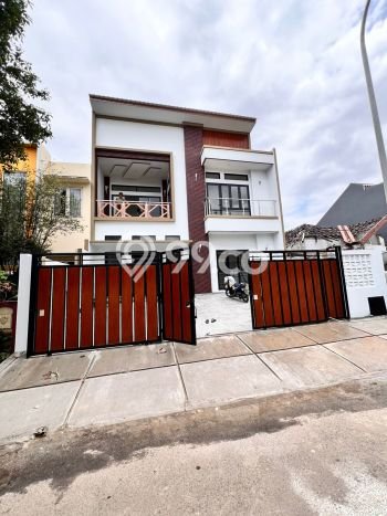 Jual Rumah Mewah Elegan Dengan View Eksklusif di BSD Kencana Loka, Tangerang Jual Rumah Mewah Elegan Dengan View Eksklusif di BSD Kencana Loka, Tangerang