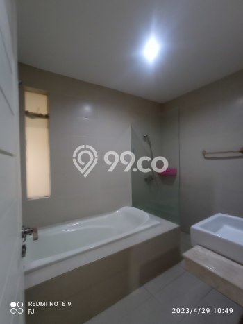 Dijual Terbatas Rumah LT 144m² di Pakuwon City, Bebas Banjir, Surabaya Dijual Terbatas Rumah LT 144m² di Pakuwon City, Bebas Banjir, Surabaya