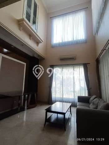 NEW LISTING! Rumah di Wiyung, Ready, 4 KT, Dekat Wiyung, Surabaya, Surabaya, Luas 395m² Bangunan 305m² NEW LISTING! Rumah di Wiyung, Ready, 4 KT, Dekat Wiyung, Surabaya, Surabaya, Luas 395m² Bangunan 305m²