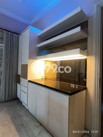 NEW LISTING! Rumah di Wiyung, Ready, 4 KT, Dekat Wiyung, Surabaya, Surabaya, Luas 395m² Bangunan 305m² NEW LISTING! Rumah di Wiyung, Ready, 4 KT, Dekat Wiyung, Surabaya, Surabaya, Luas 395m² Bangunan 305m²