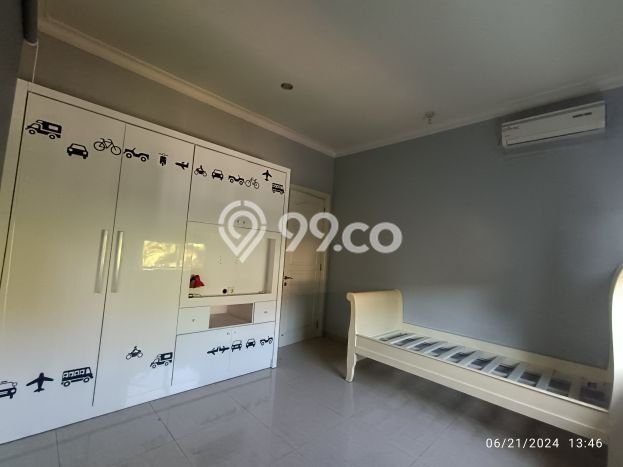 NEW LISTING! Rumah di Wiyung, Ready, 4 KT, Dekat Wiyung, Surabaya, Surabaya, Luas 395m² Bangunan 305m² NEW LISTING! Rumah di Wiyung, Ready, 4 KT, Dekat Wiyung, Surabaya, Surabaya, Luas 395m² Bangunan 305m²