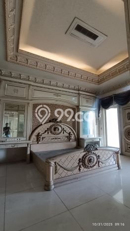 HUNIAN BERKELAS! Rumah Premium , Surabaya, LT 420m2m² LB 550m2m² HUNIAN BERKELAS! Rumah Premium , Surabaya, LT 420m2m² LB 550m2m²