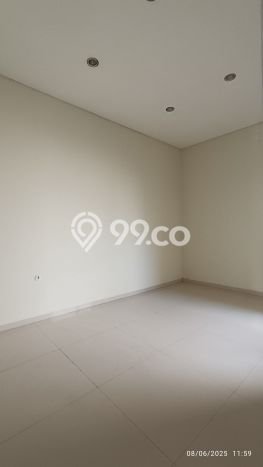 Hunian Mewah LB 300m2 Siap Huni Desain Elegan di Citraland, Surabaya Hunian Mewah LB 300m2 Siap Huni Desain Elegan di Citraland, Surabaya