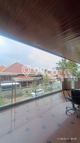 Dijual Rumah Mewah Exclusive di Wonocolo, Surabaya Dijual Rumah Mewah Exclusive di Wonocolo, Surabaya
