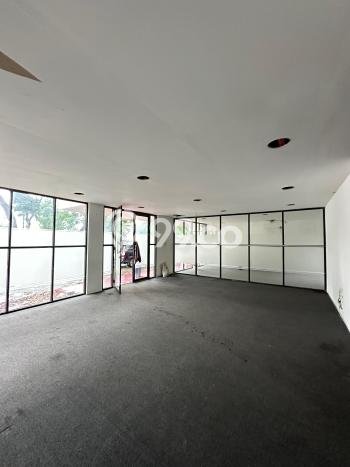 Unit Komersial Disewakan di Jakarta Barat Area Strategis Harga Kompetitif Unit Komersial Disewakan di Jakarta Barat Area Strategis Harga Kompetitif