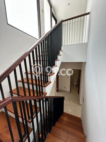 Hunian Mewah LB 200m2 Siap Huni Desain Elegan di Joglo, Jakarta Barat Hunian Mewah LB 200m2 Siap Huni Desain Elegan di Joglo, Jakarta Barat