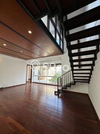 Disewakan Cepat Rumah Kondisi Bagus di Area Kebayoran Baru, Jakarta Selatan Disewakan Cepat Rumah Kondisi Bagus di Area Kebayoran Baru, Jakarta Selatan