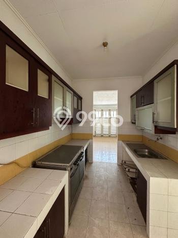 Rumah Elit Modern Siap Huni di Alam Sutera Tangerang Rumah Elit Modern Siap Huni di Alam Sutera Tangerang