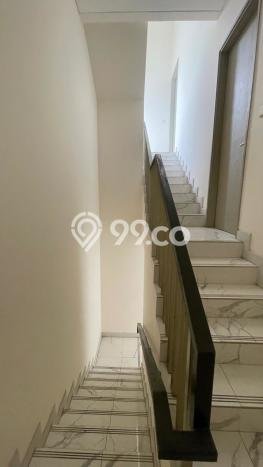 For Sale! Premium House LT 168m2 Desain Elegan di Jakarta Garden City For Sale! Premium House LT 168m2 Desain Elegan di Jakarta Garden City
