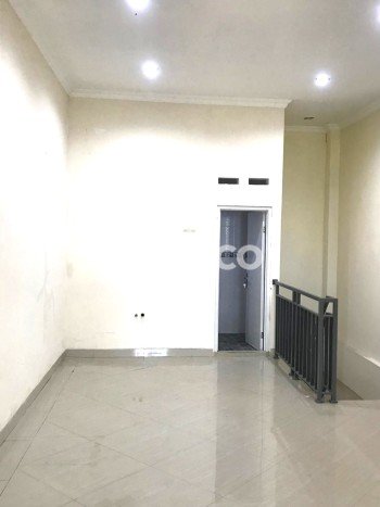 Ruko Paling Dicari LB 110m2 Dijual di Duren Sawit Ruko Paling Dicari LB 110m2 Dijual di Duren Sawit