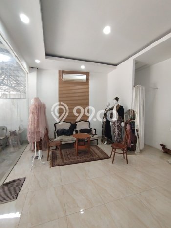 Unit Ruko Dijual di Cisauk Tangerang 330m2 Unit Ruko Dijual di Cisauk Tangerang 330m2
