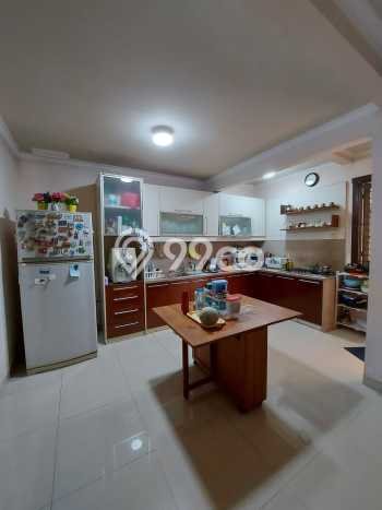 NEW LISTING! Rumah Strategis area BSD Delatinos, Luas 250m2m² LB 200m2m² NEW LISTING! Rumah Strategis area BSD Delatinos, Luas 250m2m² LB 200m2m²