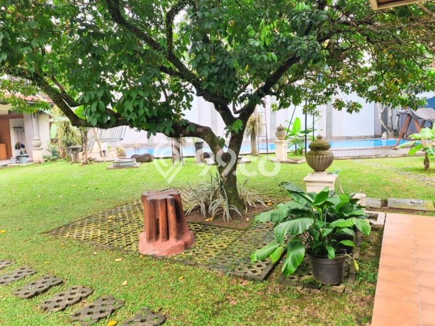 Rumah Elit Modern Siap Huni di BSD Taman Giri Loka Tangerang Rumah Elit Modern Siap Huni di BSD Taman Giri Loka Tangerang