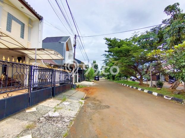 Rumah Modern 8 KT LT 140m2 di Bintaro Rumah Modern 8 KT LT 140m2 di Bintaro