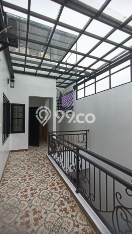 Hunian Mewah LT 169m2m² / LB 300m2m² di Kawasan Nyaman , Tangerang Hunian Mewah LT 169m2m² / LB 300m2m² di Kawasan Nyaman , Tangerang