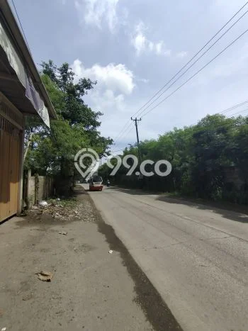 Ruko disewakan di Cisauk Tangerang dengan luas bangunan 330m2 Ruko disewakan di Cisauk Tangerang dengan luas bangunan 330m2