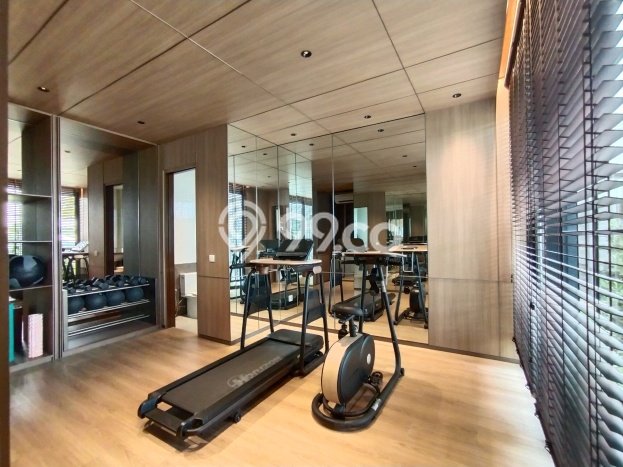 Ready to Use! Luxury House LT 153m2 Desain Elegan di BSD City Ready to Use! Luxury House LT 153m2 Desain Elegan di BSD City