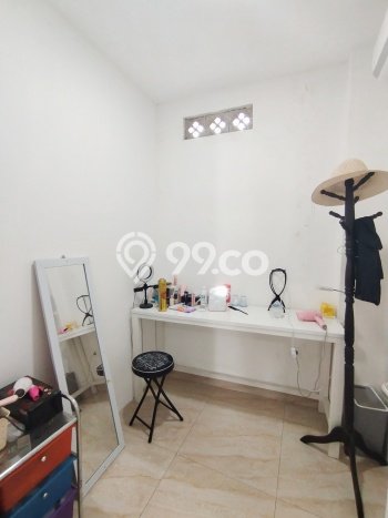 Unit Ruko Dijual di Cisauk Tangerang 330m2 Unit Ruko Dijual di Cisauk Tangerang 330m2