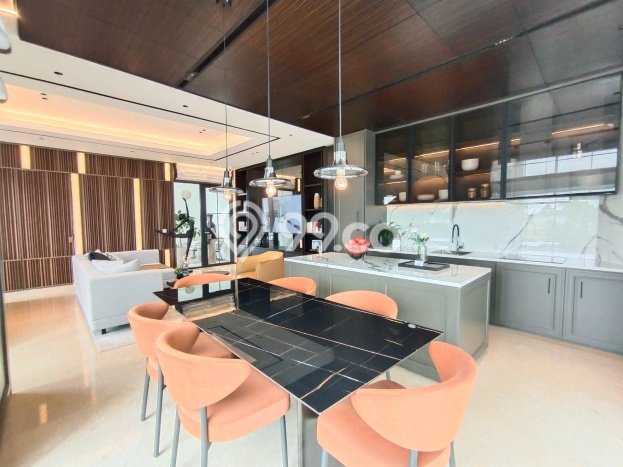 Ready to Use! Luxury House LT 153m2 Desain Elegan di BSD City Ready to Use! Luxury House LT 153m2 Desain Elegan di BSD City
