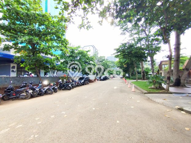 Tanah Lokasi Strategis Kawasan Alam Sutera, Luas 1306m2m², Akses ke Pusat Kota, Lingkungan Nyaman Tanah Lokasi Strategis Kawasan Alam Sutera, Luas 1306m2m², Akses ke Pusat Kota, Lingkungan Nyaman