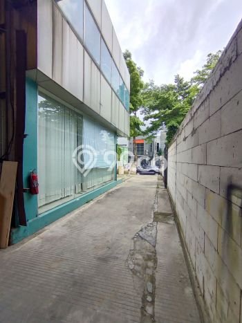 Gudang Dijual Lokasi Stratagis di Serpong Tangerang Selatan Cocok untuk Investasi Gudang Dijual Lokasi Stratagis di Serpong Tangerang Selatan Cocok untuk Investasi