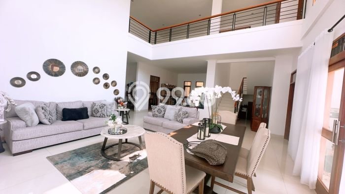 Jual Rumah Luas Megah Dengan View Eksklusif di Setiabudi, Bandung Jual Rumah Luas Megah Dengan View Eksklusif di Setiabudi, Bandung